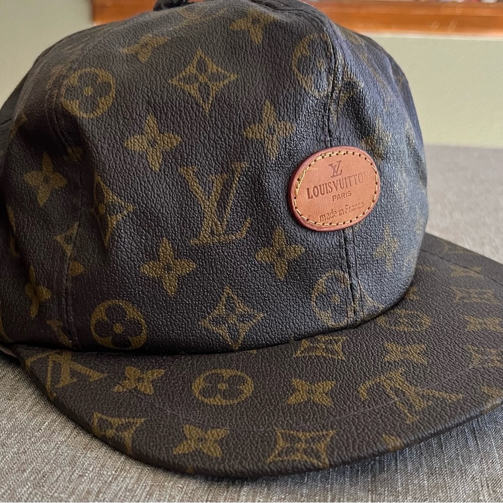 Louis Vuitton faux, baseball style cap and waist pack, cute set